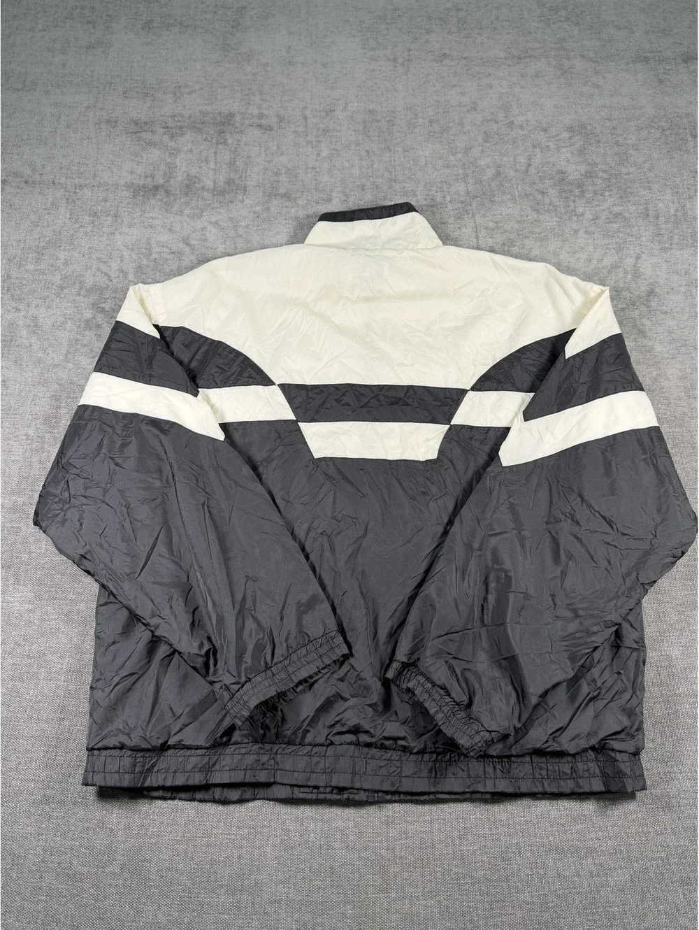 FILA Vintage Nylon Windbreaker Jacket Medium Black and White